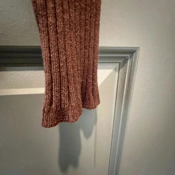 Rue 21 Chocolate Brown Ribbed Turtle Neck Sweater XL - Picture 5 of 8